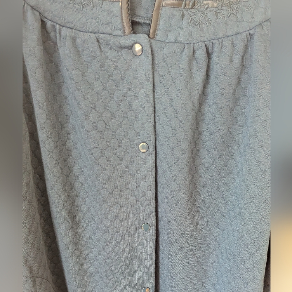 NWT Women's Robe - Picture 6 of 6